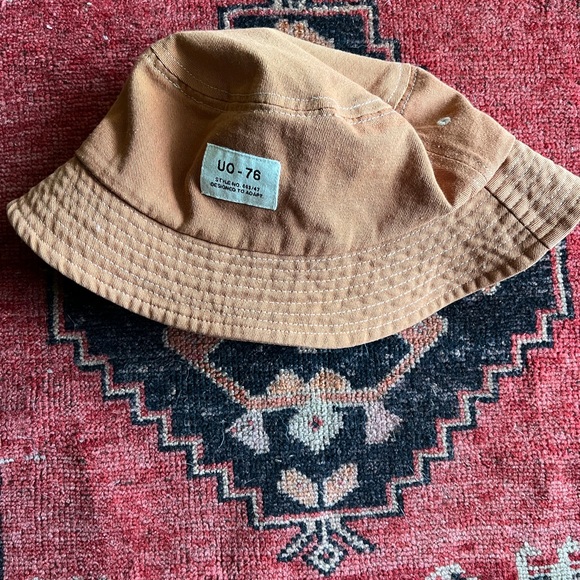 Urban Outfitter’s Canvas Bucket Hat - Picture 3 of 4